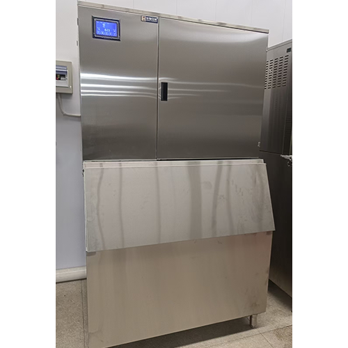 1噸純雪花制冰機(jī)交付嘉興海鮮姿造配送客戶